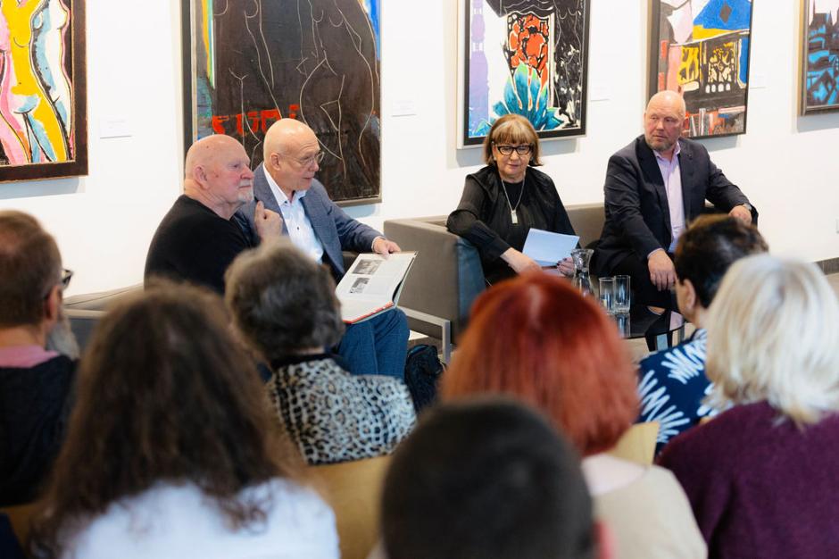 Pētera Vaska mūzikas aprīlis 2026 | Pirmskoncerta saruna un Rūdolfa Piņņa izstādes "Krāsu noslēpums" atklāšana