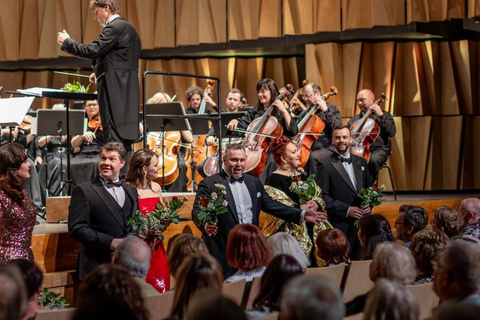 LATVIJAS NACIONĀLĀS OPERAS GALĀ KONCERTS KONCERTZĀLES JUBILEJĀ