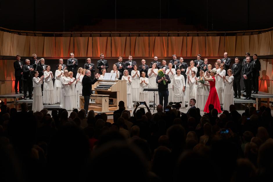 Pētera Vaska mūzikas aprīlis 2026 | Iveta Apkalna un Valsts Akadēmiskais koris "Latvija"