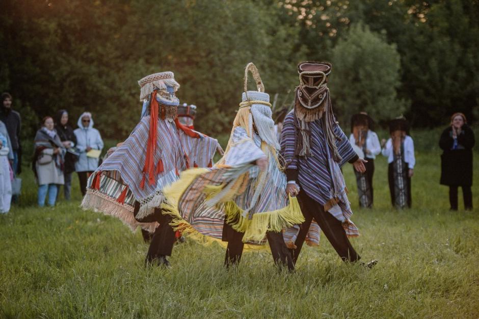 20.novembrī filmas "Visi putni skaisti dzied" seanss ar režisori Kristu Burāni