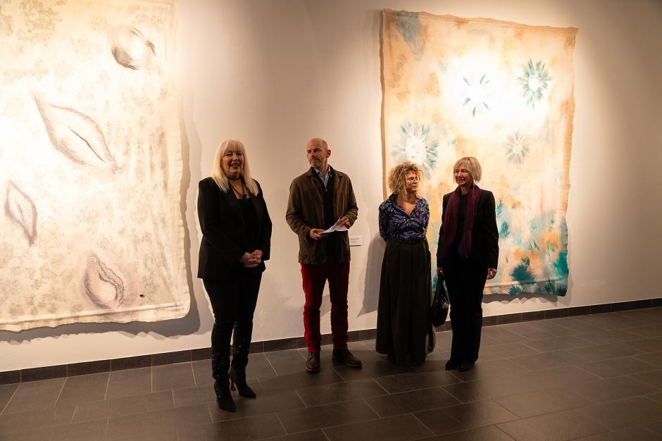 Atklāta Francijas mākslinieces Lorīnes Malangro izstāde "Dvēseles kustībā"