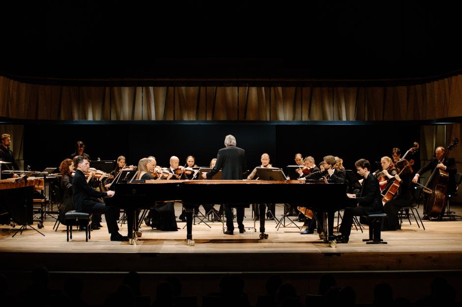 Izskanējis piecu izcilu solistu un Sinfonietta Rīga koncerts